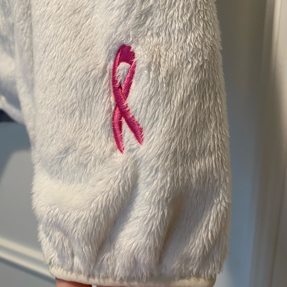 Special Edition North Face Osito - Breast Cancer - Picture 2 of 3